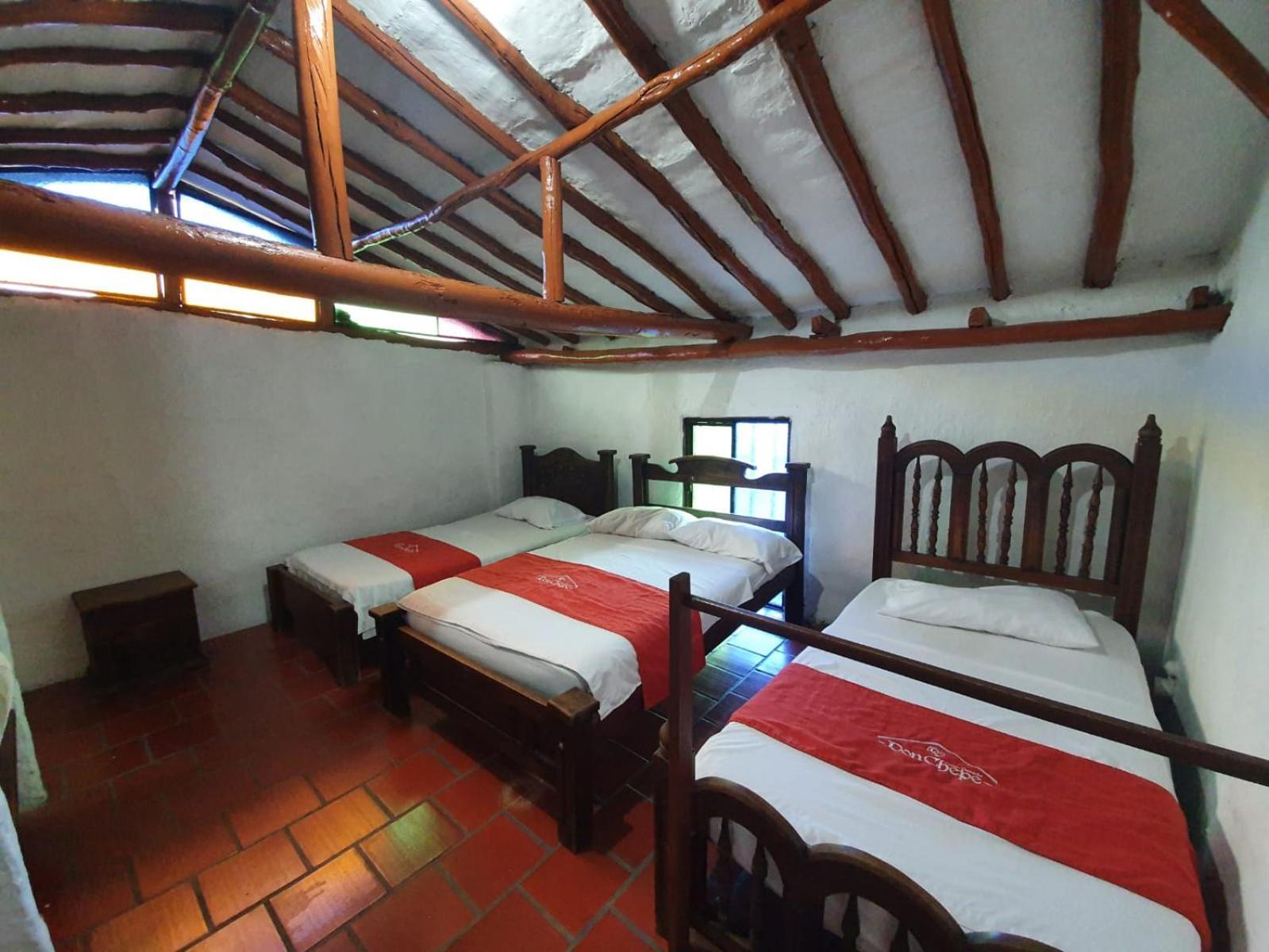 Hotel Casa Posada Don Chepe San Gil Exteriör bild