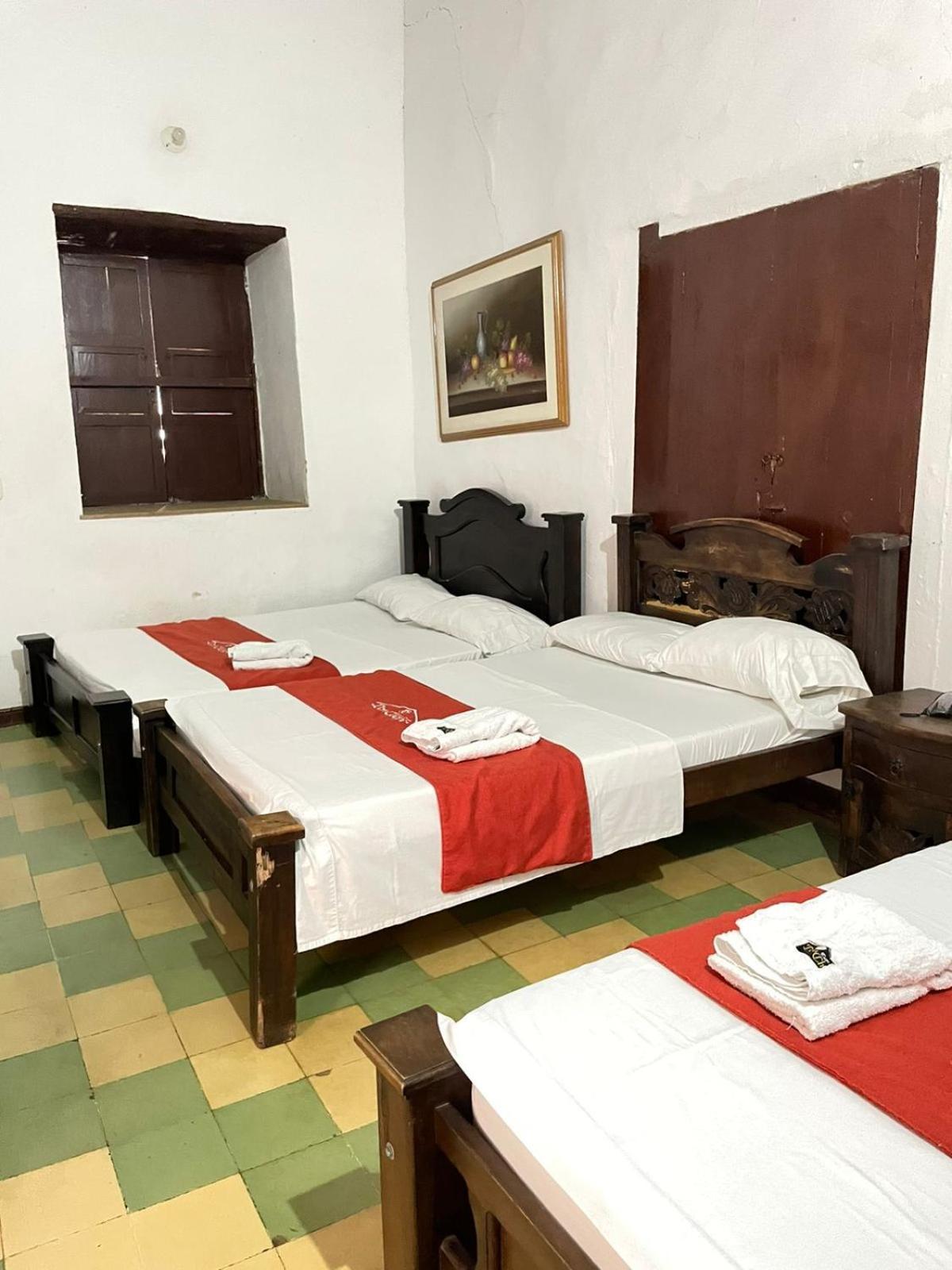 Hotel Casa Posada Don Chepe San Gil Exteriör bild