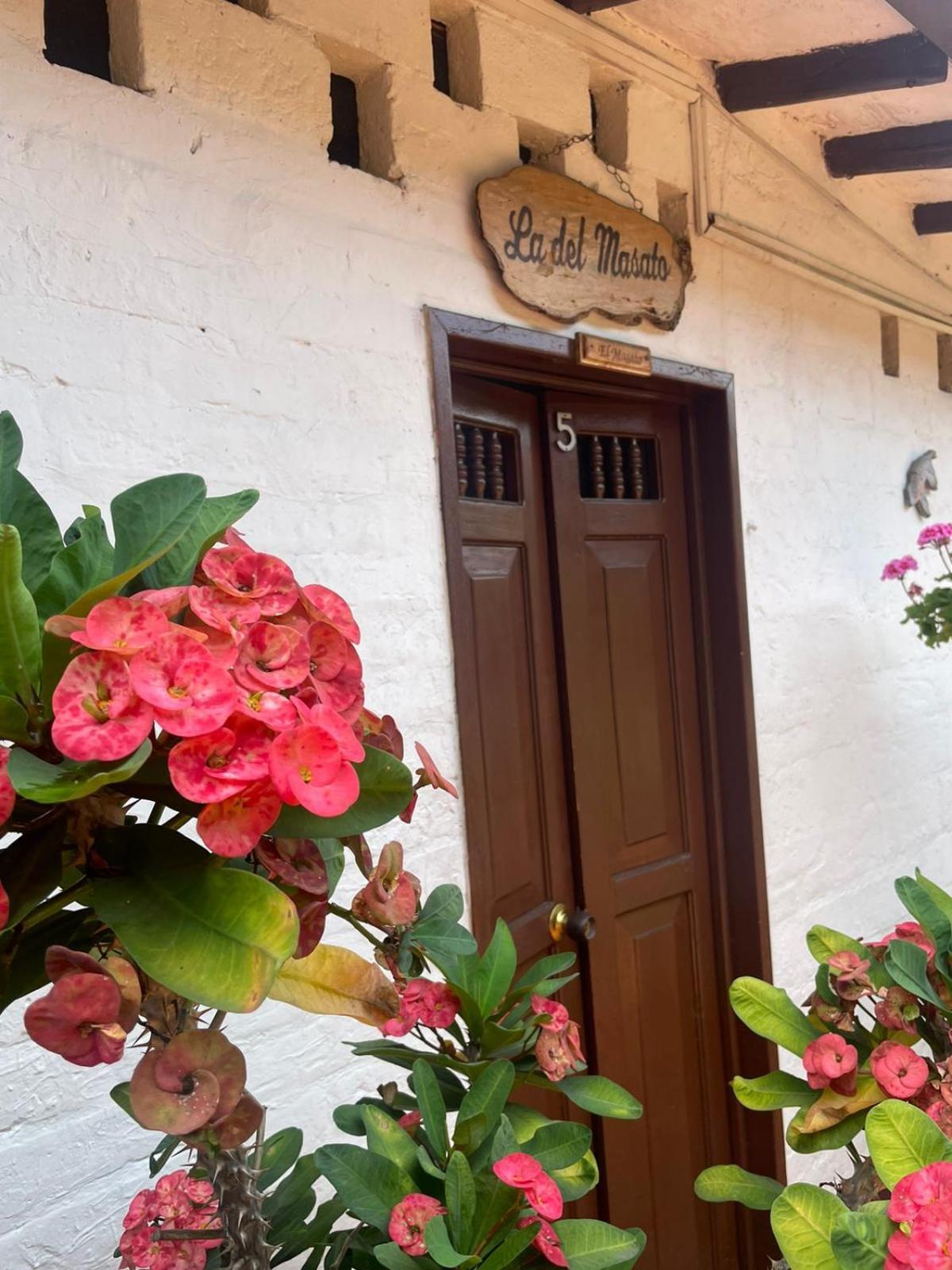 Hotel Casa Posada Don Chepe San Gil Exteriör bild