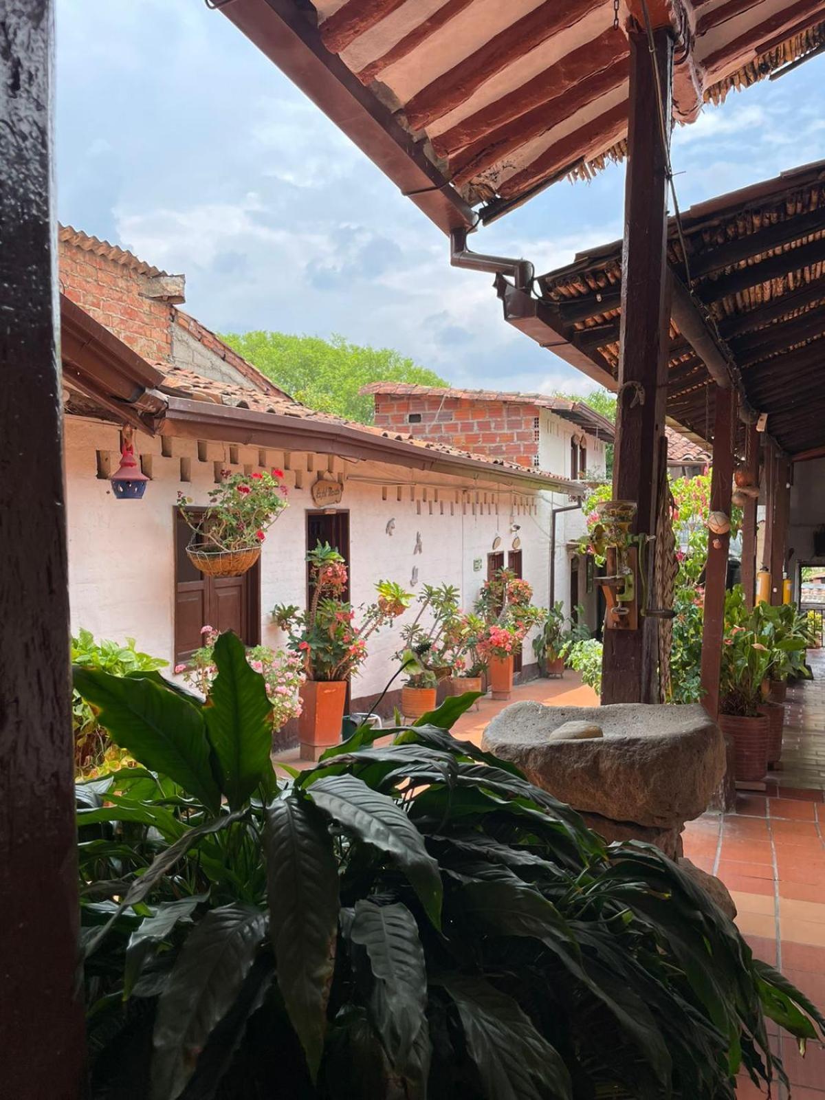Hotel Casa Posada Don Chepe San Gil Exteriör bild