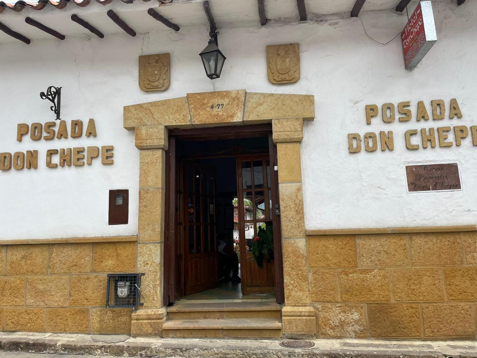 Hotel Casa Posada Don Chepe San Gil Exteriör bild
